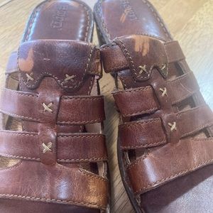 Super comfortable Born shoes size 9